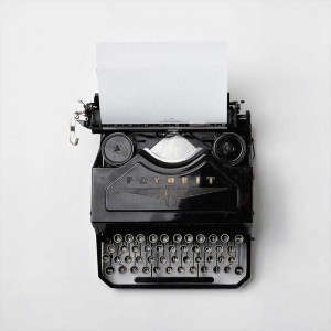 Black Favorit Manual Typewriter Courtesy of Florian Klauer from Unsplash